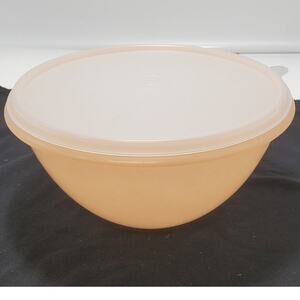 VTG TUPPERWARE Wonderlier Peach Bowl #236 with Sheer Lid #229